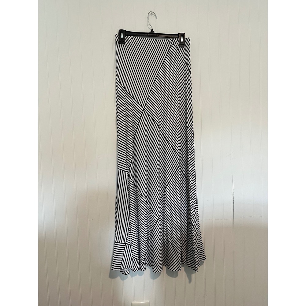 Chicos Black White Geometric Striped Maxi Skirt Size 0 Small Stretch Knit Long